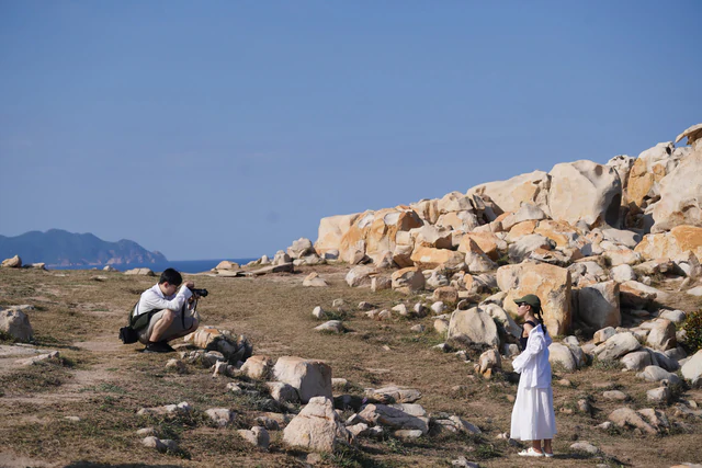 Vietnam's 'deadly rock' in Khanh Hoa is actually a photo illusion - Ảnh 5.