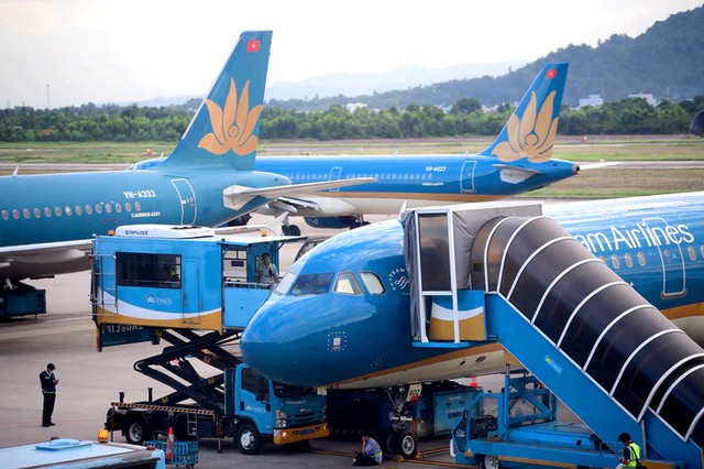 Vietnam Airlines adds Jakarta flights as Indonesia airport reopens after volcanic ash disruption- Ảnh 1.