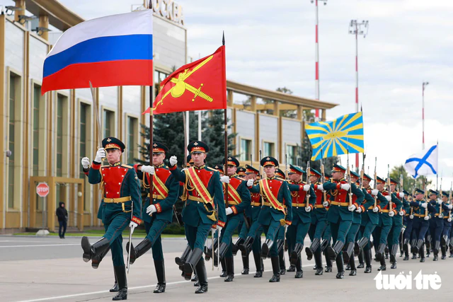 Vietnam's top leader To Lam welcomed with military ceremony in Moscow- Ảnh 7.