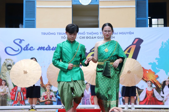 Vui như ngày hội Sắc màu châu Á ở Trường THPT Trần Khai Nguyên- Ảnh 5.