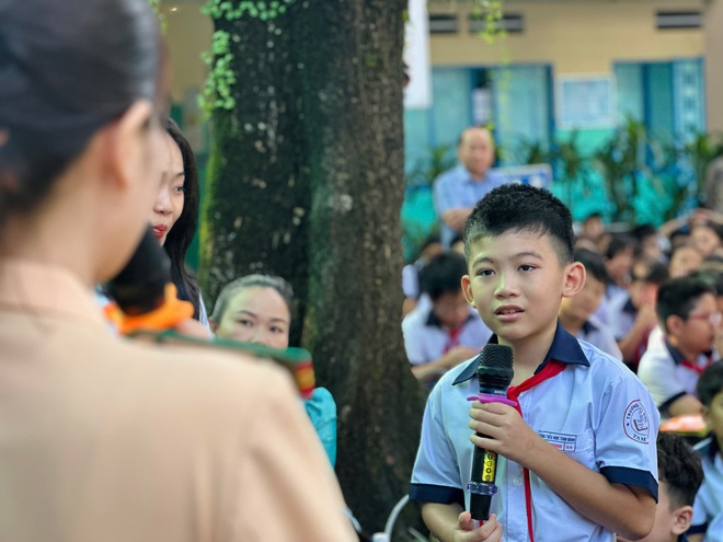 Tiết học ngoại khóa đặc biệt của học trò Trường tiểu học Tam Bình- Ảnh 8.