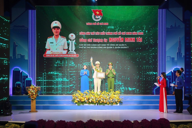 Khoảnh khắc đáng nhớ của 14 Công dân trẻ tiêu biểu TP.HCM- Ảnh 13.