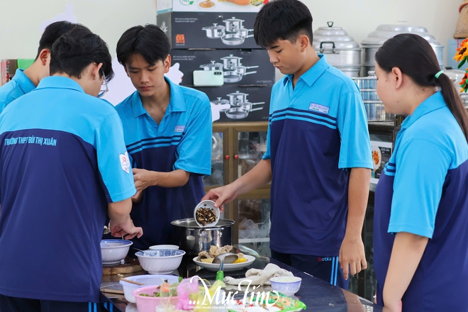Teen Trường THPT Bùi Thị Xuân học nấu ăn miễn phí trong giờ chính khóa- Ảnh 5.