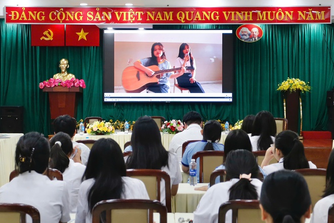 Cùng teen Trường THPT Lương Thế Vinh giải mã bảng màu cá nhân và định hướng nghề nghiệp - Ảnh 6.
