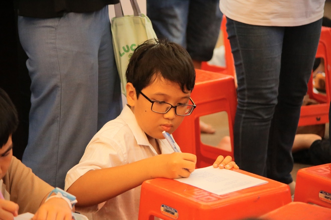 Các bạn CLB Ngòi bút nhỏ xinh sáng tạo cùng chủ đề “Bay vào tương lai”- Ảnh 3.