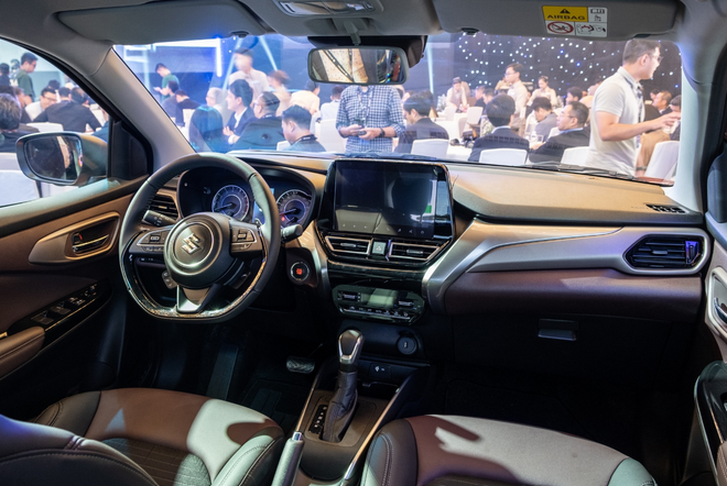 Suzuki aims to focus on small, compact, light, beautiful cars in Vietnam - Ảnh 2.