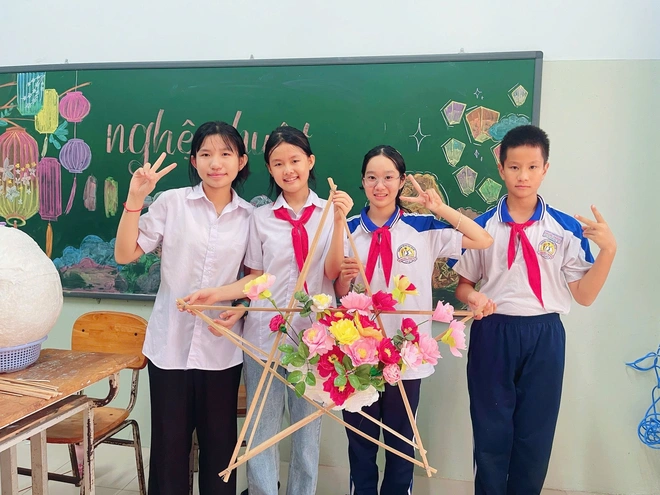 Teen THCS Phước Thắng gây sốt với báo tường con thuyền mừng 20-11- Ảnh 12. Teen THCS Phước Thắng gây sốt với báo tường con thuyền mừng 20-11- Ảnh 12.