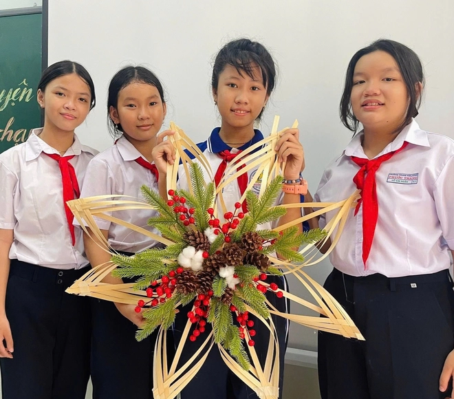 Teen THCS Phước Thắng gây sốt với báo tường con thuyền mừng 20-11- Ảnh 14. Teen THCS Phước Thắng gây sốt với báo tường con thuyền mừng 20-11- Ảnh 14.