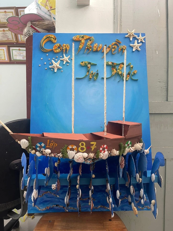 Teen THCS Phước Thắng gây sốt với báo tường con thuyền mừng 20-11- Ảnh 5. Teen THCS Phước Thắng gây sốt với báo tường con thuyền mừng 20-11- Ảnh 5.