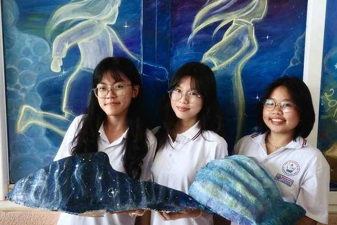 Teen Trường THPT Chuyên Lê Quý Đôn biến hoá hành lang rực sắc màu tri ân thầy cô - Ảnh 6.