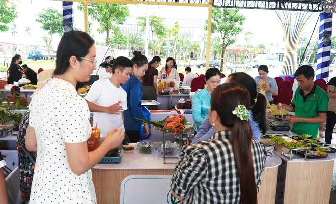 Chè cua thành món ngon gây bão trong giới trẻ - Ảnh 4.