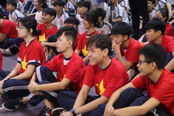 Học sinh THCS - THPT Hồng Hà đồng diễn Vovinam hướng tới kỷ lục kép- Ảnh 14.