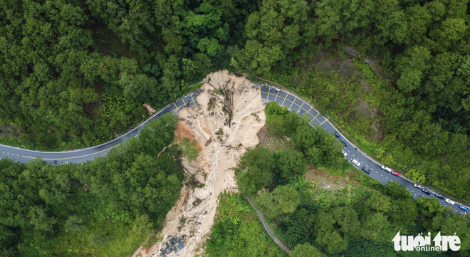 Access to Vietnam’s Da Lat severely disrupted following landslides - Ảnh 3.