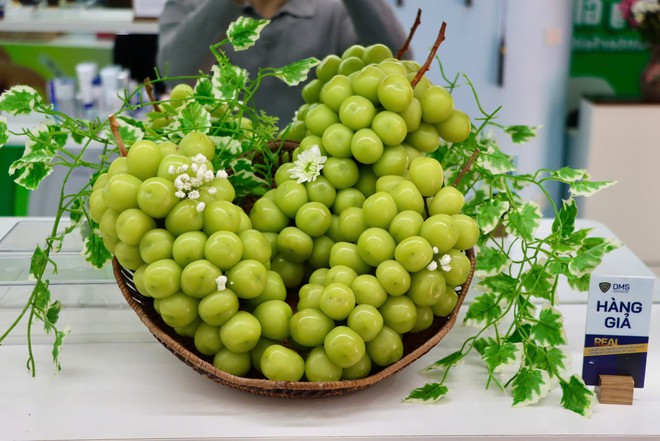 Hanoi exhibition showcases 500 genuine vs. counterfeit products to raise consumer awareness - Ảnh 3.