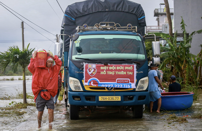 Floodwaters recede, revealing devastation in Vietnam’s Dak Lak - Ảnh 14.
