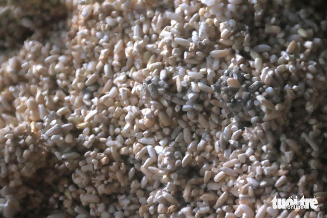 Rice traders in Da Nang struggle after last week’s floods as new heavy rains hit- Ảnh 7.