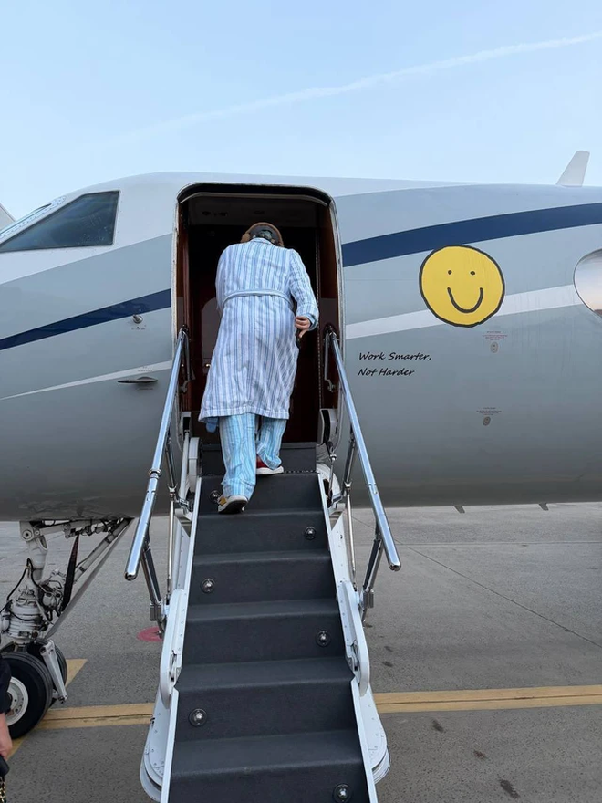 G-Dragon sang Việt Nam biểu diễn bằng chuyên cơ riêng, "cháy vé" bổ sung hai đêm concert - Ảnh 3.