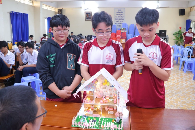 Học sinh Trường THPT Hàn Thuyên chế tạo mô hình máy rửa tay tự động- Ảnh 4. Học sinh Trường THPT Hàn Thuyên chế tạo mô hình máy rửa tay tự động- Ảnh 4.