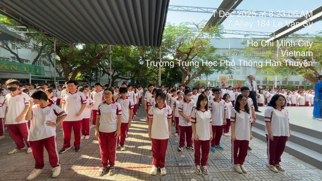 Khoảnh khắc ấn tượng khi học sinh TP.HCM cùng hòa nhịp trong bài đồng diễn võ nhạc Vovinam - Ảnh 23.