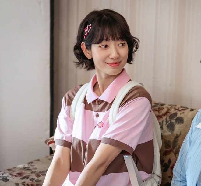 Park Shin Hye một mình diễn hai vai cực ngọt trong Undercover Ms. Hong - Ảnh 3.