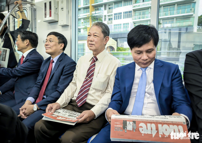 A look back at 1-year operation: How first metro line became part of Ho Chi Minh City life
- Ảnh 5.