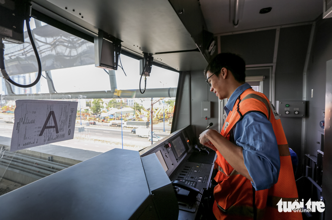 A look back at 1-year operation: How first metro line became part of Ho Chi Minh City life
- Ảnh 19.