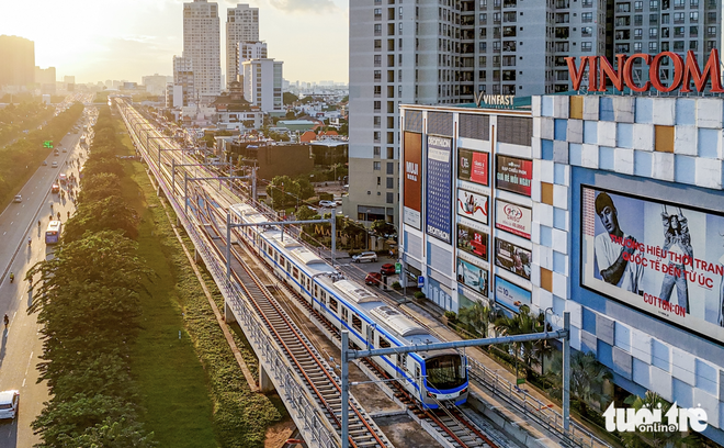 A look back at 1-year operation: How first metro line became part of Ho Chi Minh City life
- Ảnh 22.