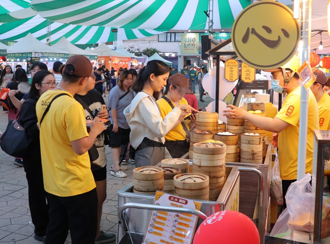 Đại tiệc hương sắc ngũ vị tại lễ hội ẩm thực Chợ Lớn Food Story lần 3- Ảnh 2. Đại tiệc hương sắc ngũ vị tại lễ hội ẩm thực Chợ Lớn Food Story lần 3- Ảnh 2.