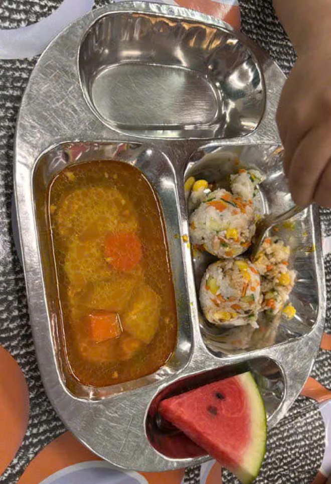suất ăn bán trú - Ảnh 4.