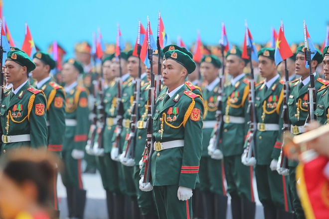 Trang trọng, khí thế trong lễ diễu binh, diễu hành 30-4 tại TP.HCM- Ảnh 26.
