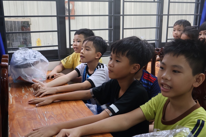 Sách báo trao tay - Điều hay sẽ đến với thiếu nhi xã Đa Phước, Bình Chánh - Ảnh 4.
