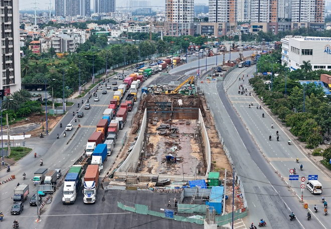 Slow progress at An Phu Intersection project in Ho Chi Minh City despite 6-month deadline- Ảnh 10. Slow progress at An Phu Intersection project in Ho Chi Minh City despite 6-month deadline- Ảnh 10.