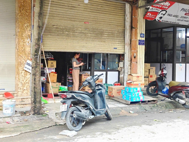 Crackdown leaves Hanoi’s largest confectionery hub quiet as stores shutter- Ảnh 2. Crackdown leaves Hanoi’s largest confectionery hub quiet as stores shutter- Ảnh 2.
