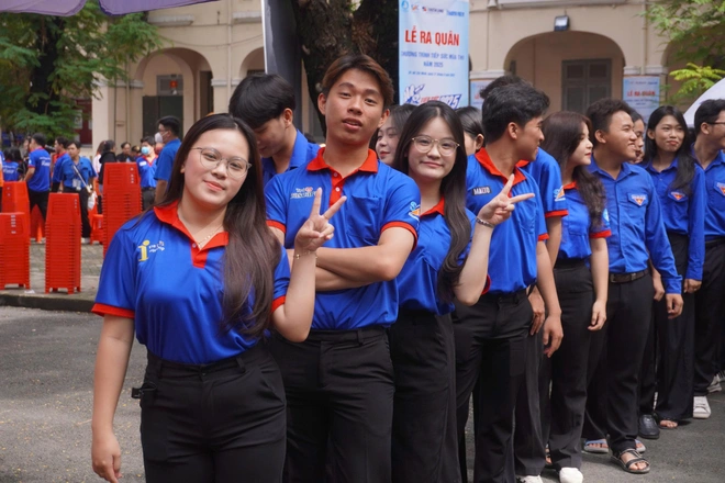 Tình nguyện viên gửi lời chúc sĩ tử, sẵn sàng ra quân Tiếp sức mùa thi- Ảnh 12.