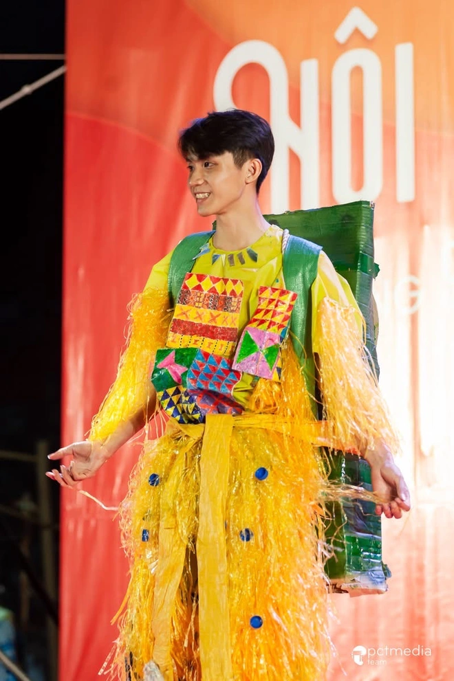 Đôi bạn thân Trường THPT Phan Châu Trinh ghi danh bảng vàng thủ khoa tốt nghiệp TP Đà Nẵng- Ảnh 4.