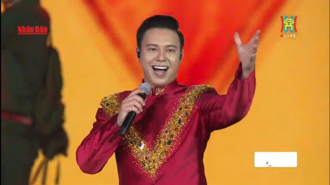 5 khoảnh khắc ấn tượng tại concert Tổ quốc trong tim - Ảnh 15.