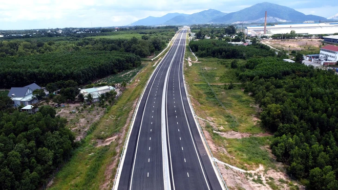 Status quo of transportation projects connecting Long Thanh Airport in southern Vietnam - Ảnh 2.