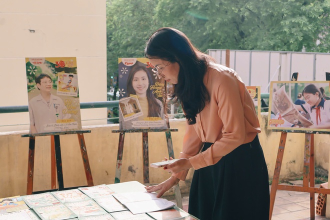 Lễ phát thưởng Giải Lê Quý Đôn: những khoảnh khắc đẹp tại triển lãm - Ảnh 7.
