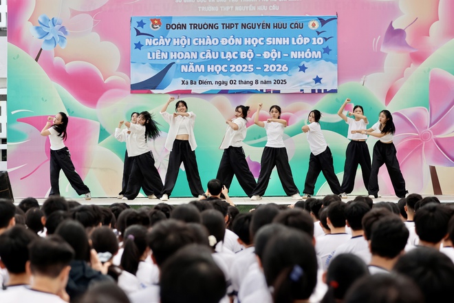 'Bắt sóng' các câu lạc bộ tại Ngày hội CLB - đội - nhóm Trường THPT Nguyễn Hữu Cầu- Ảnh 8.