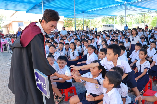 Tổng kết chương trình Sách báo trao tay - Điều hay sẽ đến: Tạm biệt mùa hè nhiều niềm vui!- Ảnh 16.