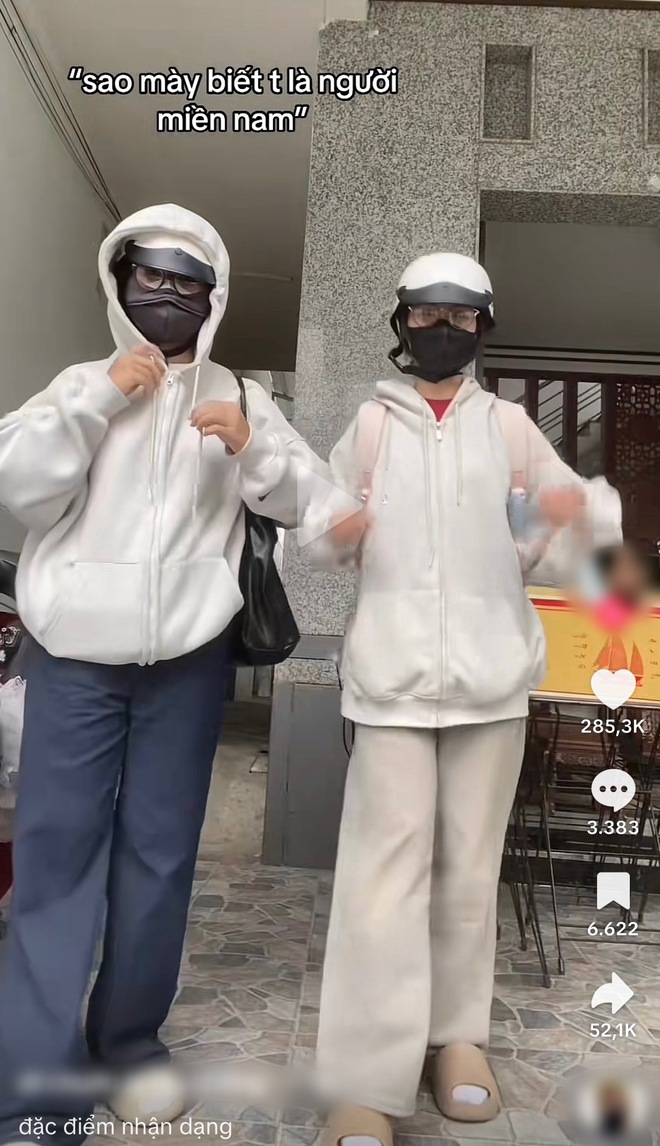 Vì sao hoodie xám là áo chống nắng hot trend của teen miền Nam lúc này?- Ảnh 3.