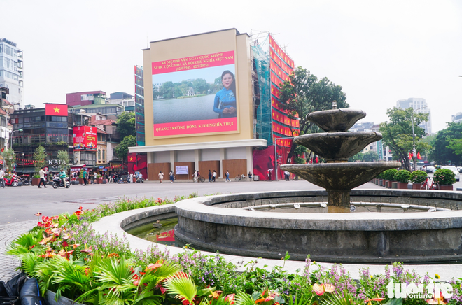 Hanoi’s Dong Kinh Nghia Thuc Square gets spacious new look 
- Ảnh 2.