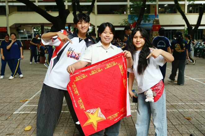 Teen Trường THPT Nguyễn Công Trứ tự tin thể hiện phong cách với hoạt động Ngày thứ 6 vui vẻ - Ảnh 2.