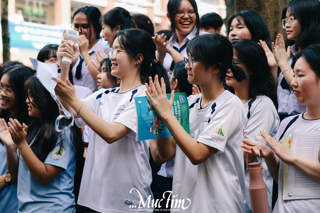 Teen Trường THPT Nguyễn Hữu Huân tổ chức mini show giờ ra chơi- Ảnh 21.