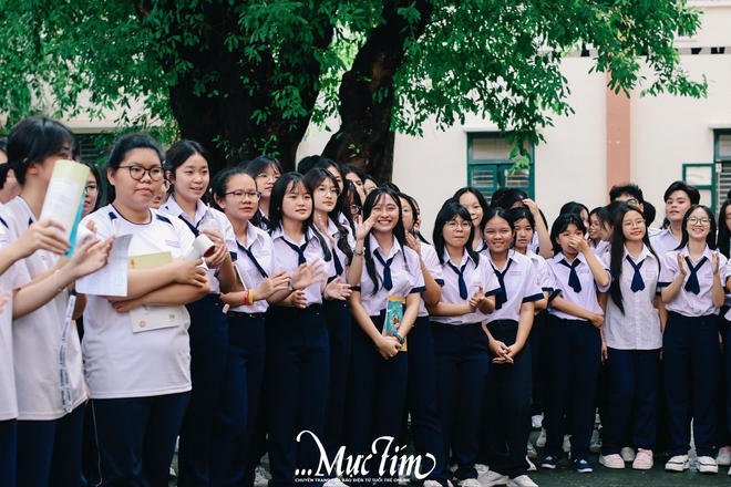 Teen Trường THPT Nguyễn Hữu Huân tổ chức mini show giờ ra chơi- Ảnh 23.