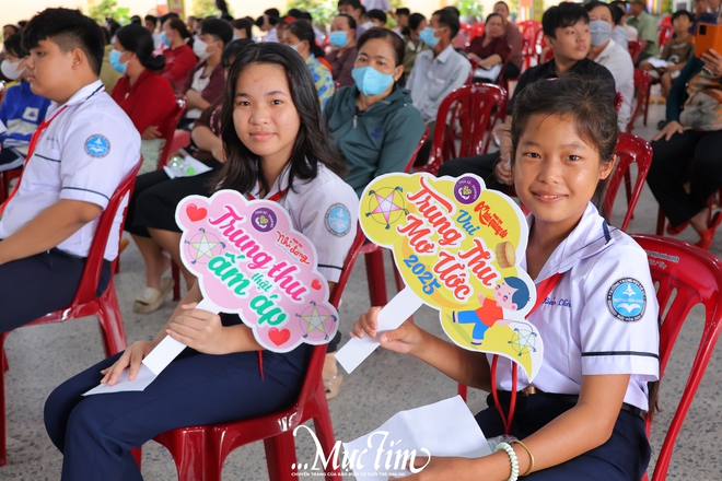 Trung thu mơ ước 2025: Thêm yêu thương cho trẻ em Tây Ninh- Ảnh 16.