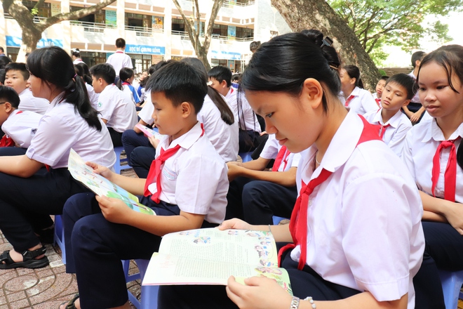 Cùng học trò Trường THCS Phước Thắng lan tỏa niềm vui 'Đọc và làm theo báo Đội' - Ảnh 7.