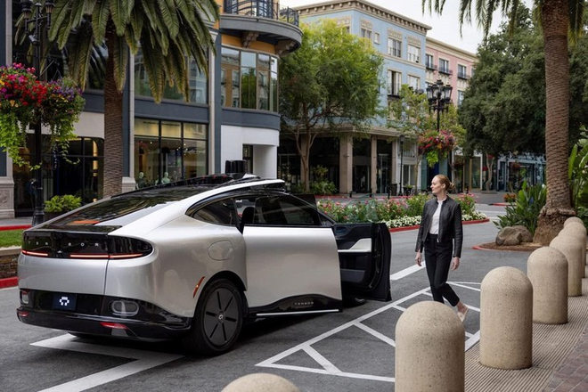 Vietnam’s VinFast partners with Tensor to produce fully autonomous EVs - Ảnh 3.