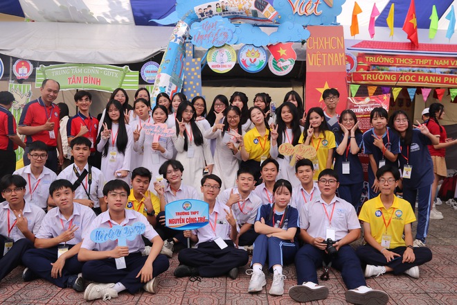 Nhiều hoạt động hấp dẫn, lan tỏa niềm tự hào học sinh Thành phố Hội trại truyền thống 9-1  - Ảnh 13.