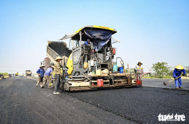 Work accelerates on Hanoi’s 41km southern axis road  - Ảnh 5.